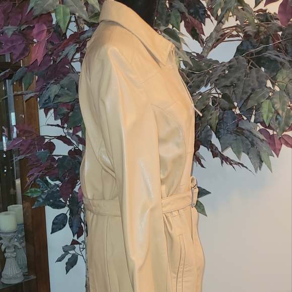 Wilsons Leather Pelle Studio pant suit.  Size medium jacket. Size 10 pant. Camel - Picture 5 of 8